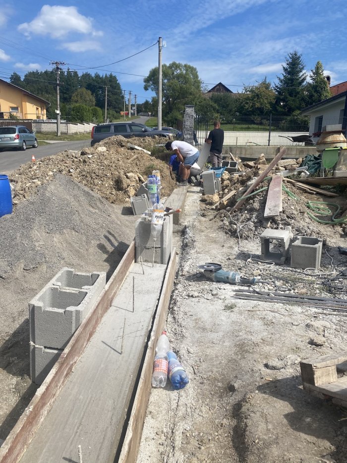 Plot z debniacich tvárnic