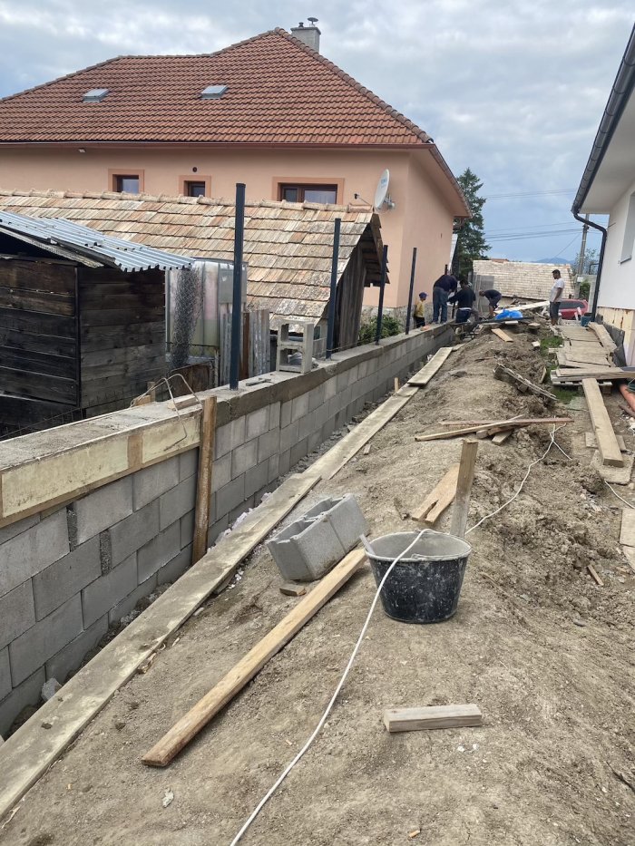 Plot z debniacich tvárnic